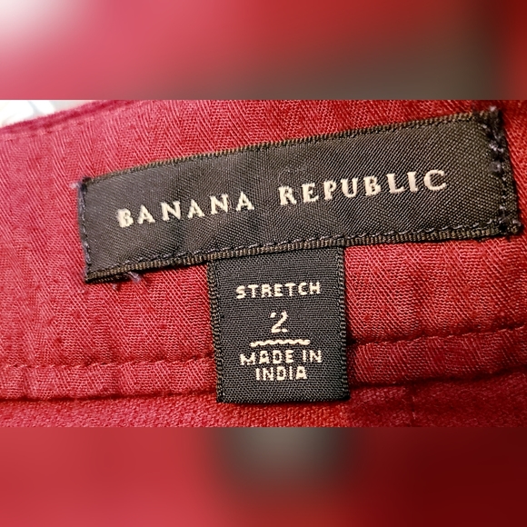 Banana Republic Burgundy Corduroy stretch mini skirt size 2 - Picture 3 of 6